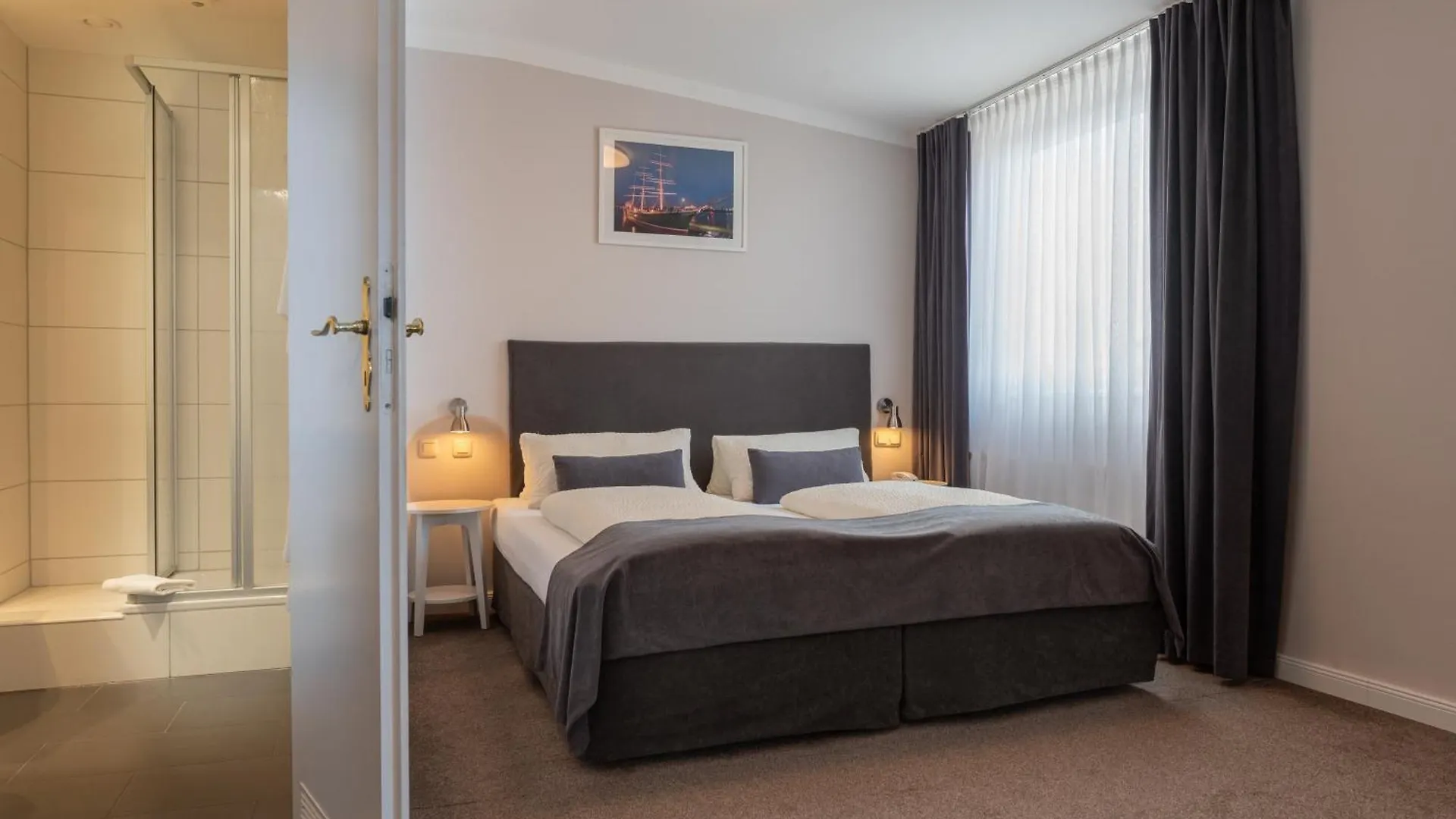 Hotel Commodore Hamburg 3*,  Germany