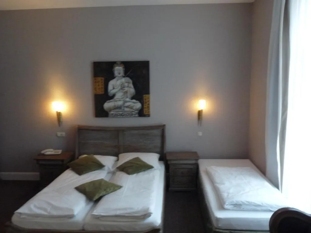 Hotel Commodore Amburgo 3*,  Germania